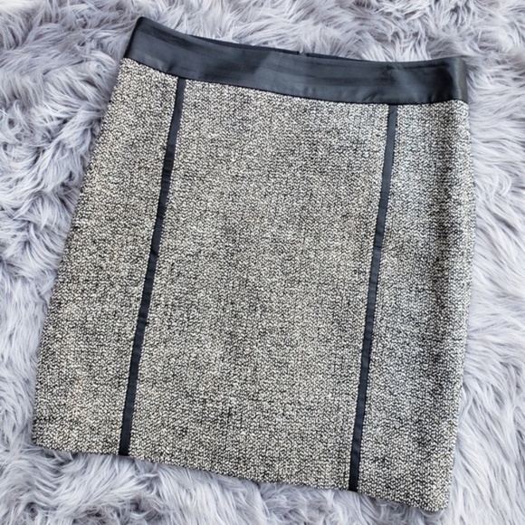 Hugo Boss Dresses & Skirts - Hugo Boss Velissa Pencil Skirt w/ Leather Waist 8